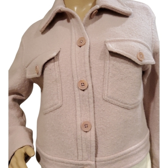 Wilfred Aritzia, Crop Shirt Jacket, 100% Merino Wool, Size S. Baby Pink. - Picture 9 of 15